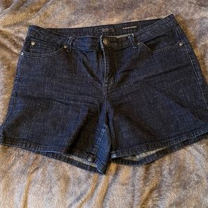 Jessica Simpson Jean Shorts size 32